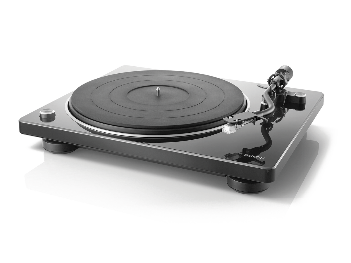 DENON DP-400 Belt-Drive Turntable Black - front side view